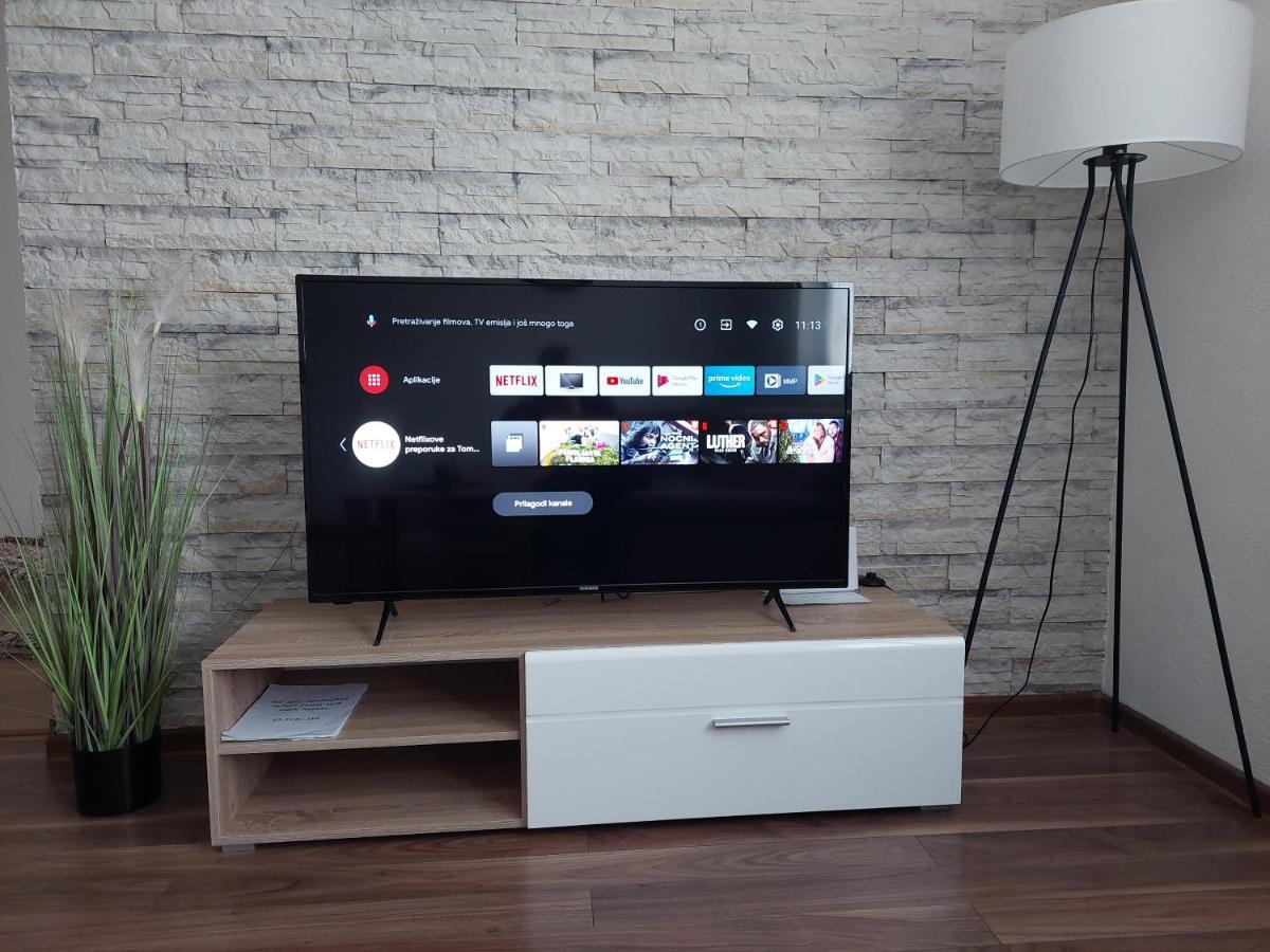 Apartman Danijela Otočac Esterno foto